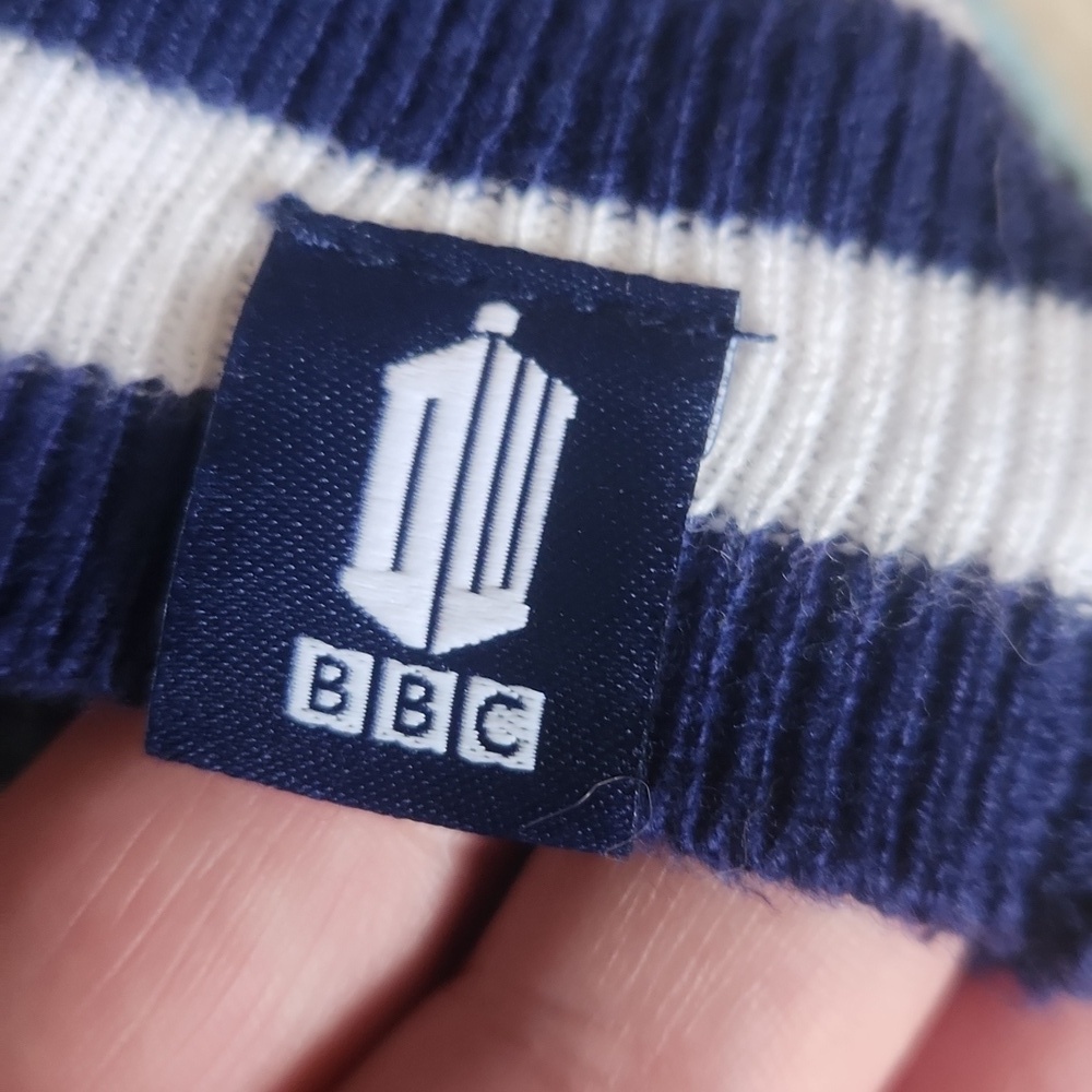 Dr. Who Tardis 1/4 Button Front Cardigan - Picture 5 of 5